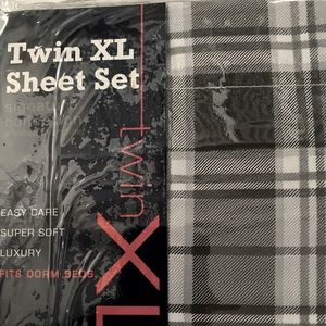 Signature Collection Twin XL 3PC Sheet Set NIP
